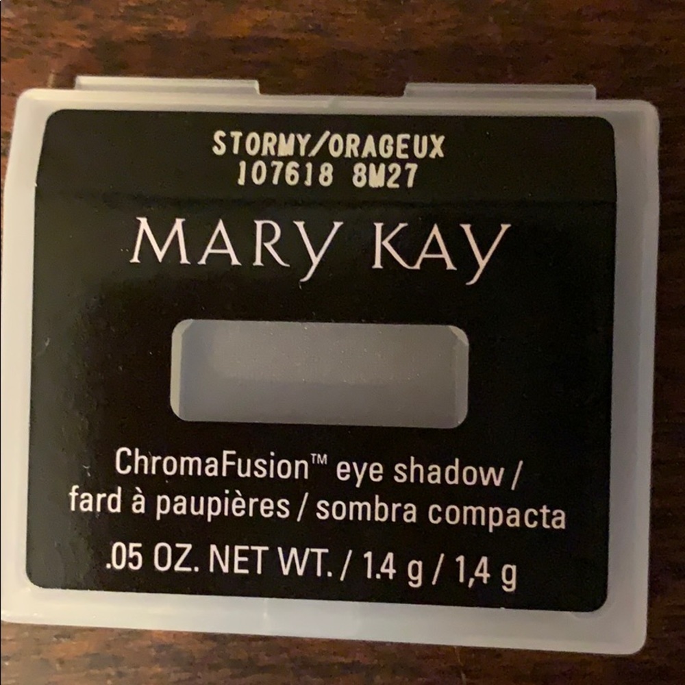 Mary Kay chromafushion eye shadow